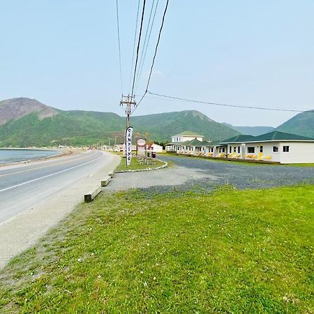 Chalets Bernatchez Mont-Saint-Pierre Exterior foto